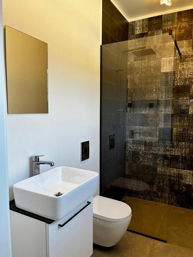 Ivory House Apartment