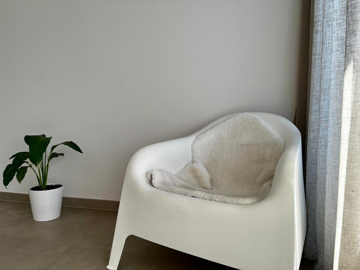 Ivory House Apartment *